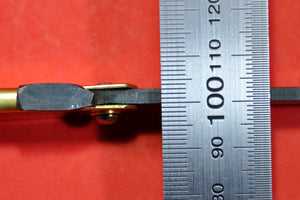 Vue de côté NAGAO HIGONOKAMI couteau de poche japonais AOGAMI laiton 120mm Japon