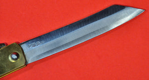 Gros plan lame NAGAO HIGONOKAMI couteau de poche japonais AOGAMI laiton 120mm Japon