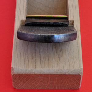 Close-up Grande plano Plaina de madeira de 60mm HORAI S-211 Kanna Japão Japonês ferramenta carpintaria